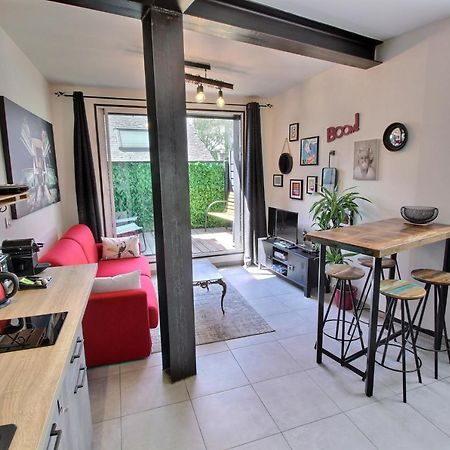 Appartement Centre-Ville Avec Terrasse Indus วานส์ ภายนอก รูปภาพ