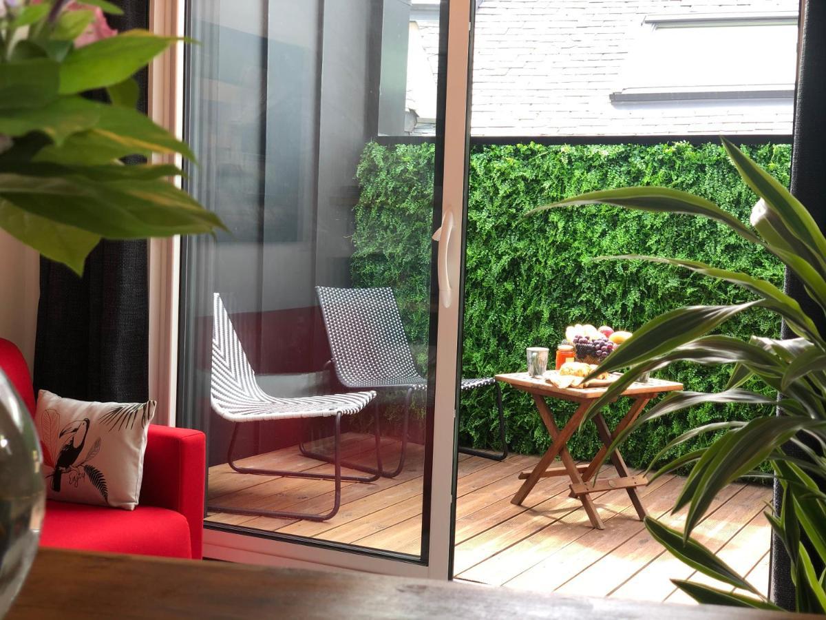 Appartement Centre-Ville Avec Terrasse Indus วานส์ ภายนอก รูปภาพ